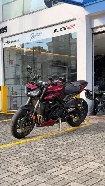 TRIUMPH Triumph Street Triple 765 RS