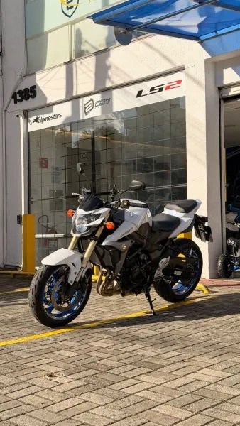 SUZUKI Suzuki GSR 750