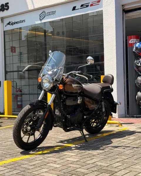 Royal Enfield Royal Enfield Meteor 350 Supernova