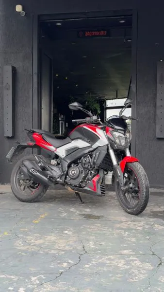 BAJAJ Bajaj Dominar 250